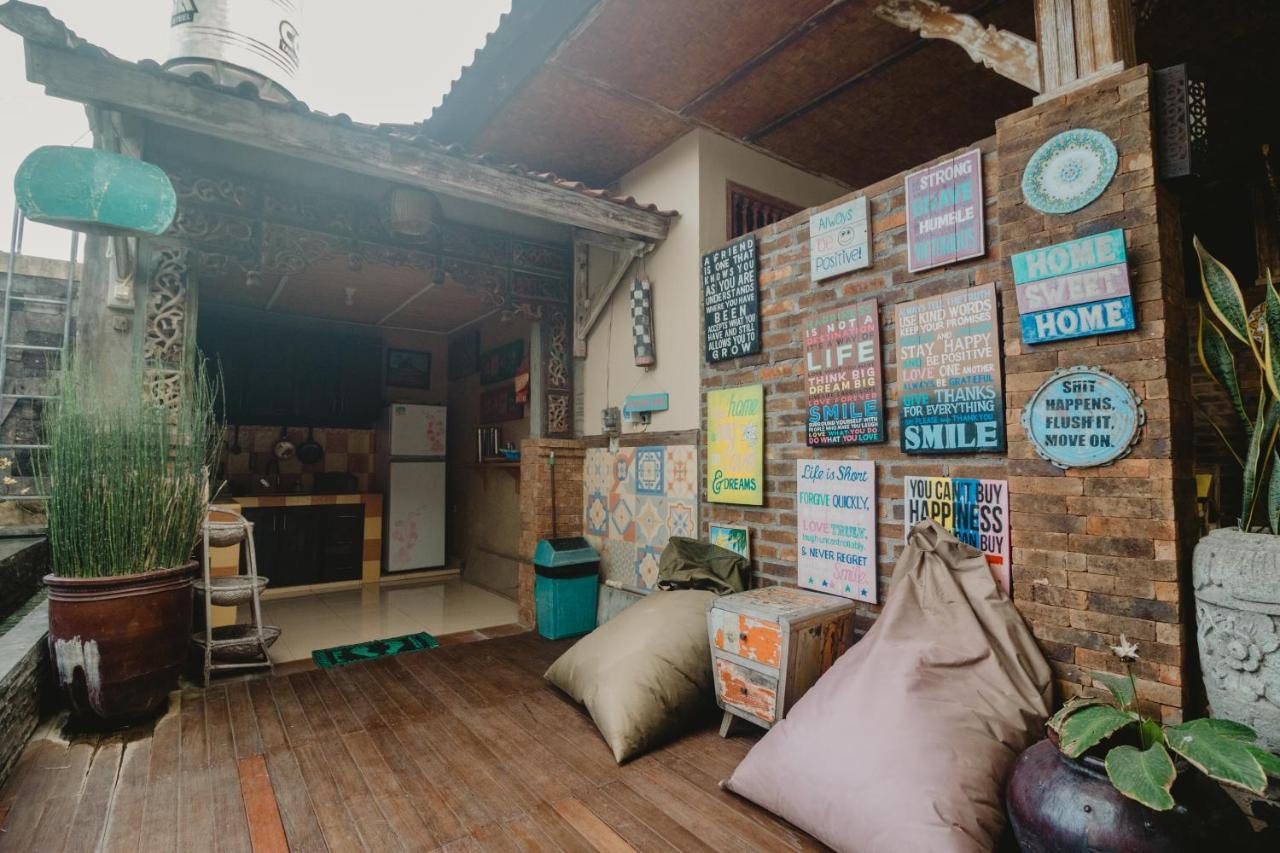 Apartamento Samblung Mas House Denpasar Exterior foto